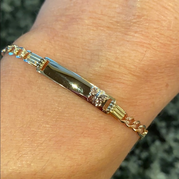 Girls 14k Gold Butterfly ID Bracelet 6 inches - Picture 3 of 15